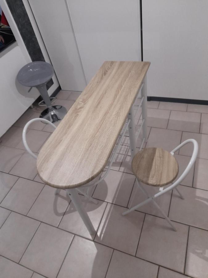 Chez Sabine Et Patrick Appartement Narbonne Buitenkant foto